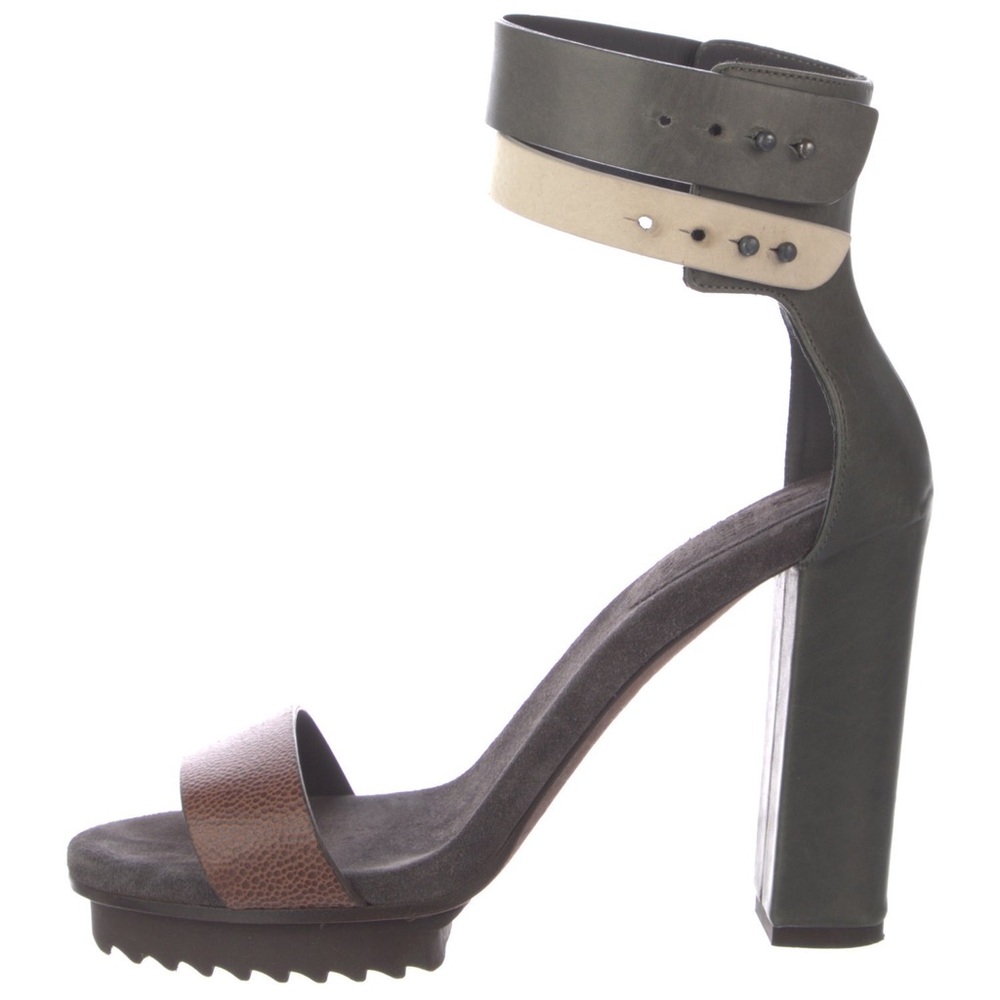 Women’s Brunello Cucinelli Leather Neutral Colorblock Pattern Sandals-Size 37/7